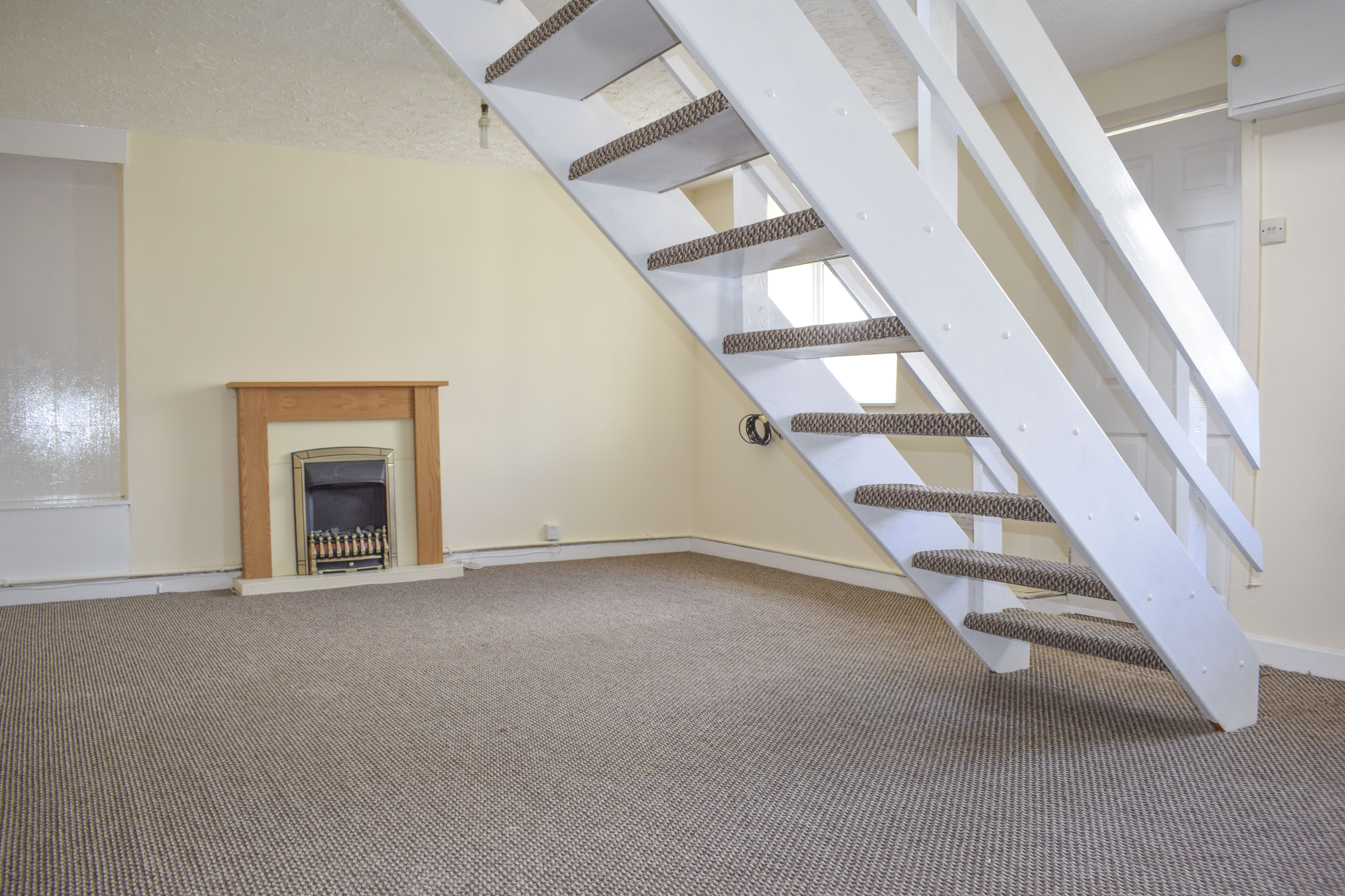 2bedrooms High Street, Gilfach Goch Property Partners